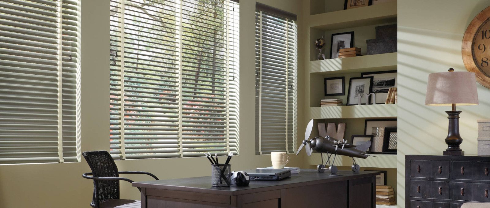 Hunter douglas Modern Precious Metals home office horizontal blinds