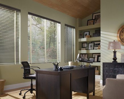 horizontal metal blinds with power tilt