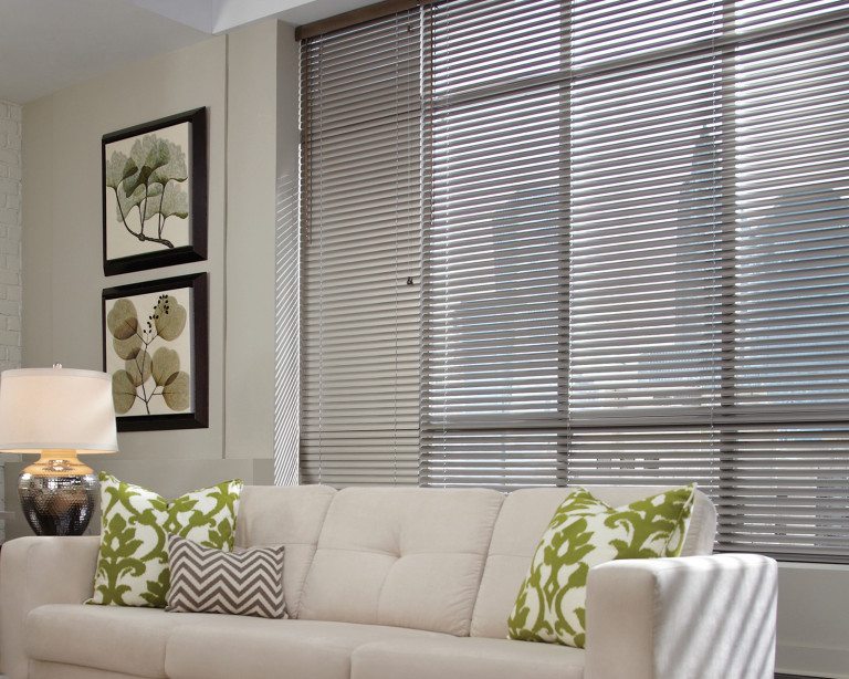 Horizontal_metal_blinds_loft_cleanWEB